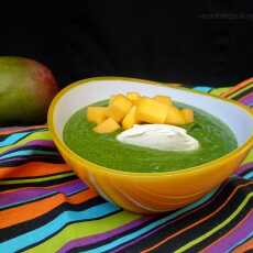 Przepis na Wiosennie zielona zupa ze szpinaku i awokado