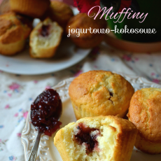 Przepis na Muffinki jogurtowo-kokosowe z dżemem