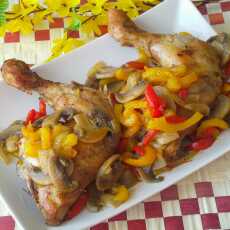 Przepis na Udka z kurczaka zapiekane z papryką i pieczarkami