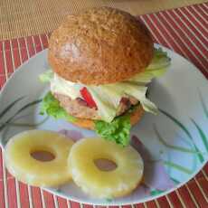 Przepis na Ananasowy burger z indyka