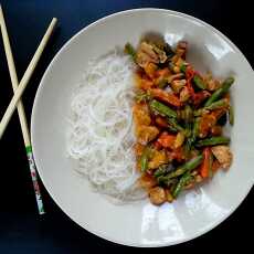 Przepis na Student in kitchen: Stir-fry z indykiem