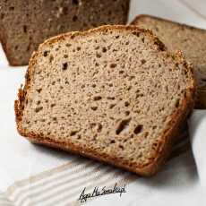 Przepis na Twój pierwszy bezglutenowy chleb gryczano-jaglany na drożdżach