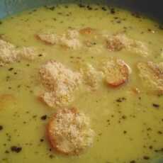 Przepis na Zupa czosnkowa w bake rollsami zamiast grzanek
