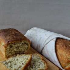 Przepis na Chleb z siemieniem lnianym i słonecznikiem.