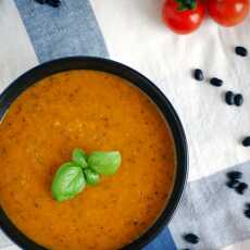Przepis na Zupa z czarnej fasoli i pomidorów