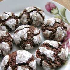 Przepis na Chocolate truffle cookies... by The Hummingbird Bakery