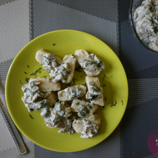 Przepis na Gnocchi z ricottą i sosem pieczarkowo- koperkowym