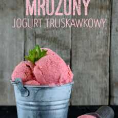 Przepis na Mrożony jogurt truskawkowy