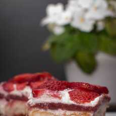 Przepis na Ciasto truskawkowe z mascarpone