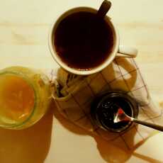 Przepis na Herbata z konfiturą z cytryńca i miodem