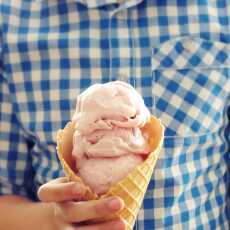 Przepis na Ice cream o'clock- proste lody truskawkowe