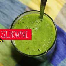 Przepis na Orzeźwiające zielone smoothie ze szpinakiem