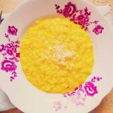 Przepis na Szafranowe risotto alla milanese