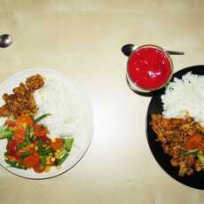 Przepis na Pyszne obiady dla zapracowanych - Kurczak z ryżem i warzywami