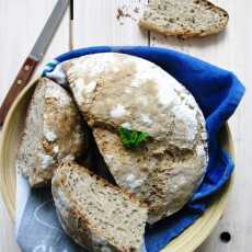 Przepis na Chleb pszenny pełnoziarnisty z ziarnami (na zakwasie)