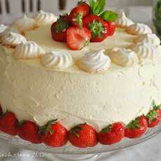 Przepis na Czwarte urodziny bloga i wyśmienity tort z frużeliną truskawkową