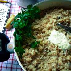 Przepis na Pieczarkowe risotto z parmezanem i natką pietruszki