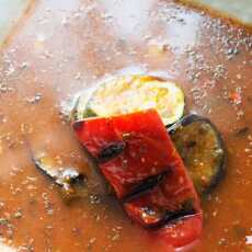 Przepis na Zupa pomidorowa z grillowanymi warzywami