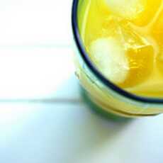 Przepis na Ekspresowe orzeźwienie - ananasowy sok, który orzeźwia i odchudza.