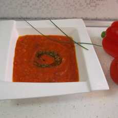 Przepis na Aromatyczny krem z pieczonych pomidorów i papryki