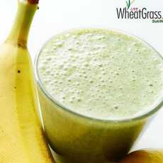 Przepis na Banan + cytryna + ananas + mleko roślinne + młody jęczmień lub pszenica
