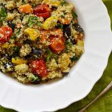 Przepis na Quinoa z pieczonymi warzywami