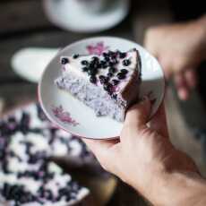 Przepis na Sernik jagodowy z białą czekoladą (Blueberry cheesecake with white chocolate). 