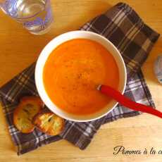Przepis na Włoska zupa pomidorowa z czosnkowymi grzankami/Italian tomato soup with garlic toasts