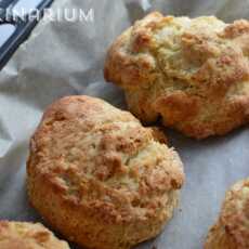 Przepis na Wspomnienia z emigracji - scones z dżemem:)