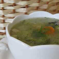 Przepis na Zupa jarzynowa z brokułami i kapustą
