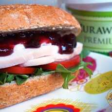 Przepis na „Turkey Cranberry Sandwich” czyli kanapka z indykiem i żurawiną