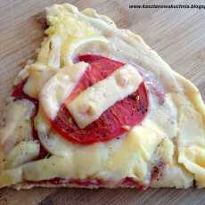 Przepis na Pizza z mozzarellą i salami (2)