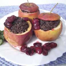 Przepis na Grillowane jabłka z kaszanką i sosem wiśniowym