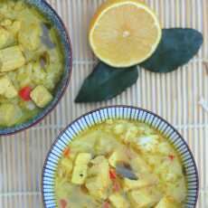 Przepis na Azjatycka cytrynowo-kokosowa zupa z tofu i ryżem