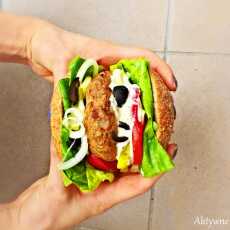 Przepis na Domowy fast food- hamburger z wołowiny 