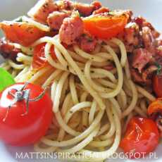 Przepis na Spaghetti z boczkiem i pomidorkami cherry