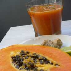Przepis na Pomarańczowe smoothie z papają i limonką