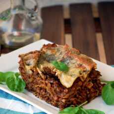 Przepis na Szpinakowa lasagne z zieloną soczewicą i beszamelem