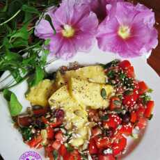 Przepis na Grillowana polenta z salsą pomidorowo-paprykową z nutą mięty