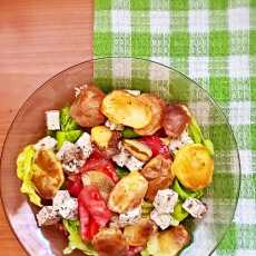Przepis na Prosta salatka z pieczonymi ziemniakami i tofu