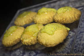 cookies with pistachio cream