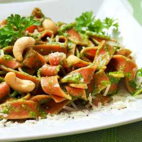 Tagliatelle with rocket pesto