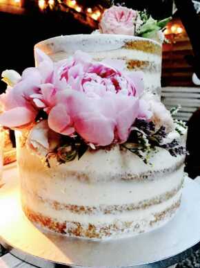 naked cake