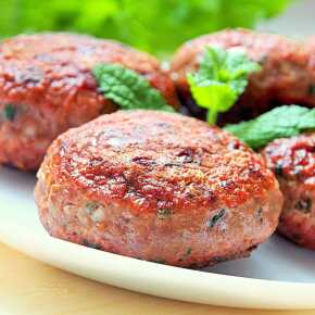 Beef cutlets with mint
