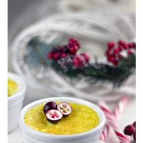 creme brulee z żurawiną