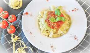spaghetti bolognese antonio carluccio