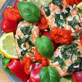 Salad with baked salmon and ajvar