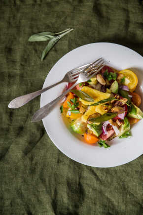 salad with marinated tofu