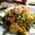 Jaglana sałatka z mango, kukurydzą, rukolą i krewetkami