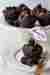 Fasolowe babeczki z serkiem, jeżynami i polewą czekoladową